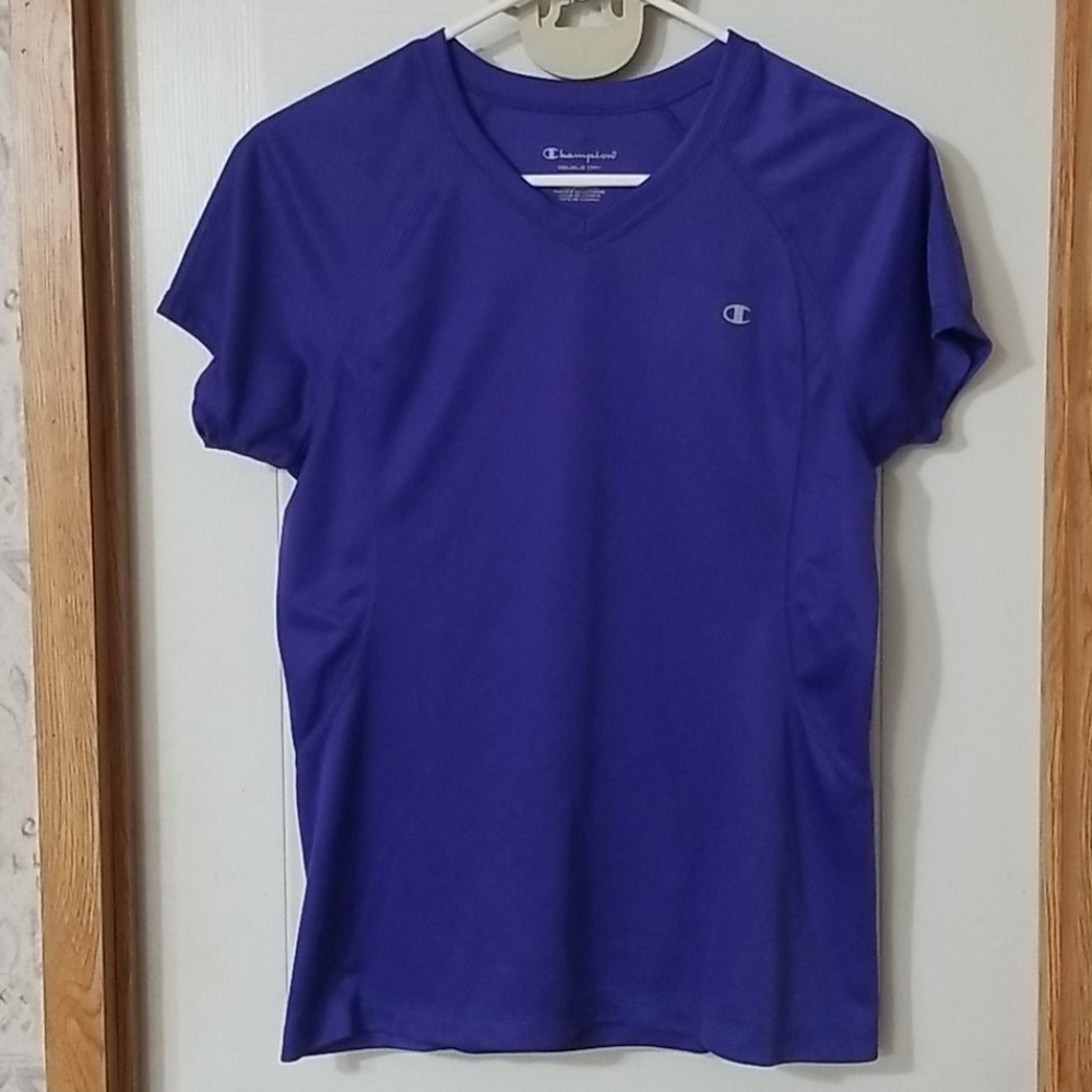 Athletic shirt